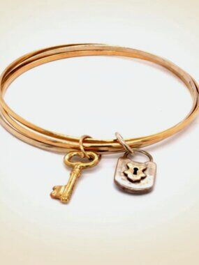 18K Tiffany & Co. Trio of Two Tone Bangle Bracelet Lock & Key Fabulous